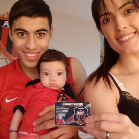 Independiente comenzó la entrega de sus nuevos carnets de socio