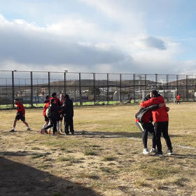 Triunfazo en Caleta Olivia: Independiente venció 3-1 a Olimpia y quedó tercero en la zona