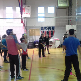 Se llevó a cabo una actividad pre receso invernal de la Escuela de Vóley Mixto