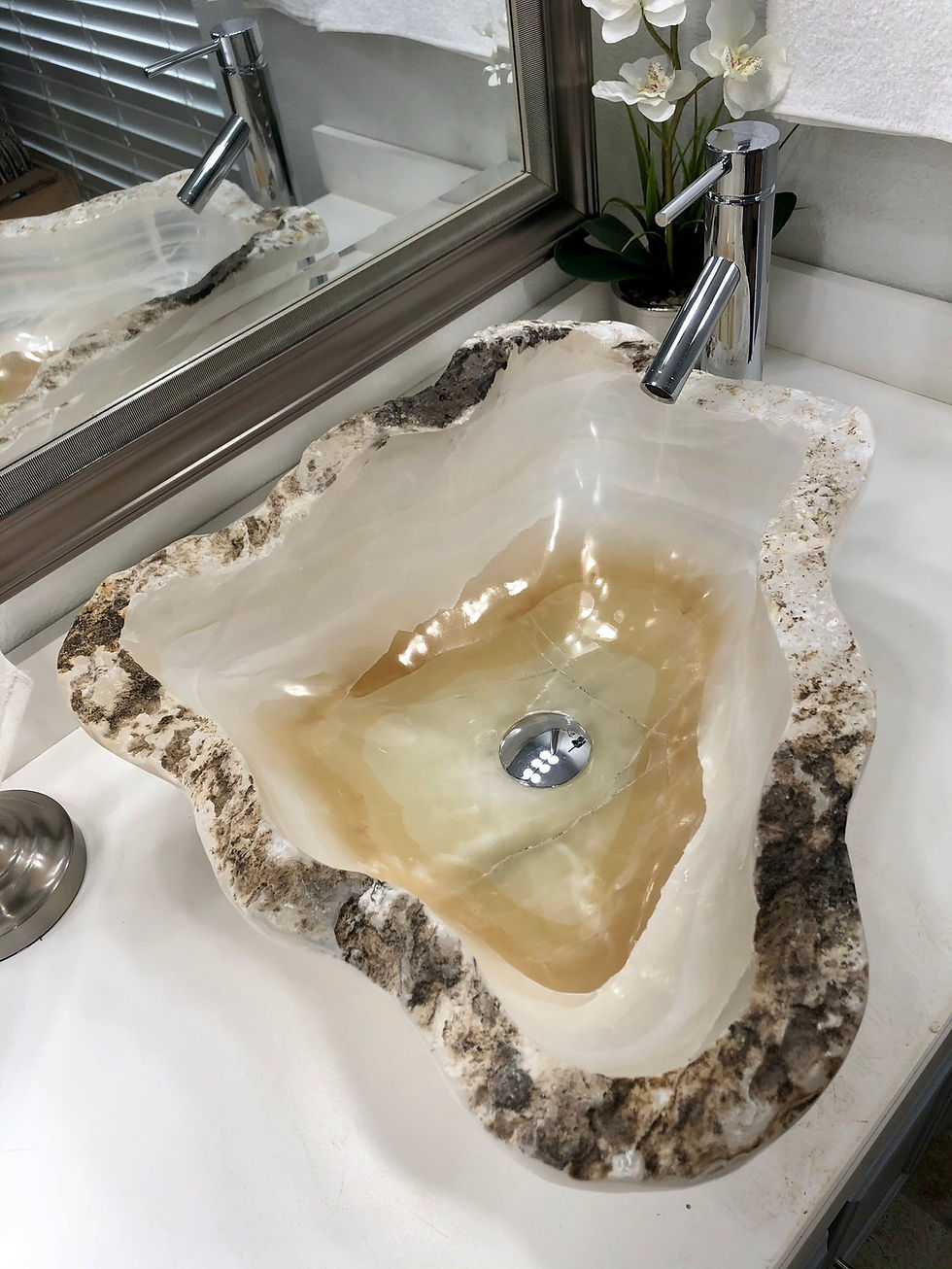 Thumbnail: Onyx Sink Rustic Natural Stone