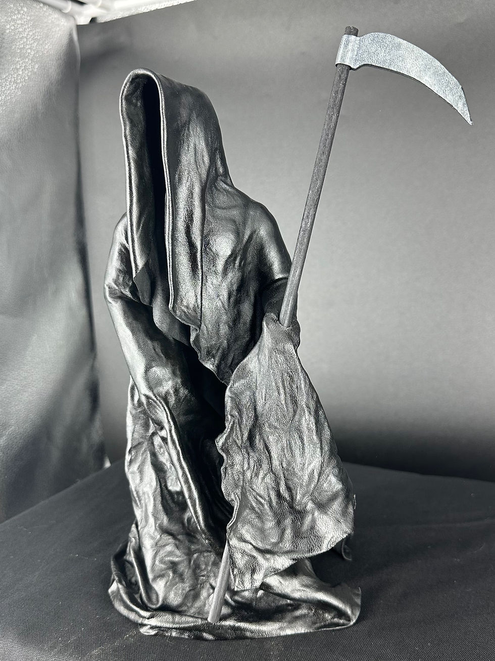 Miniature : Faucheuse Debout en cuir