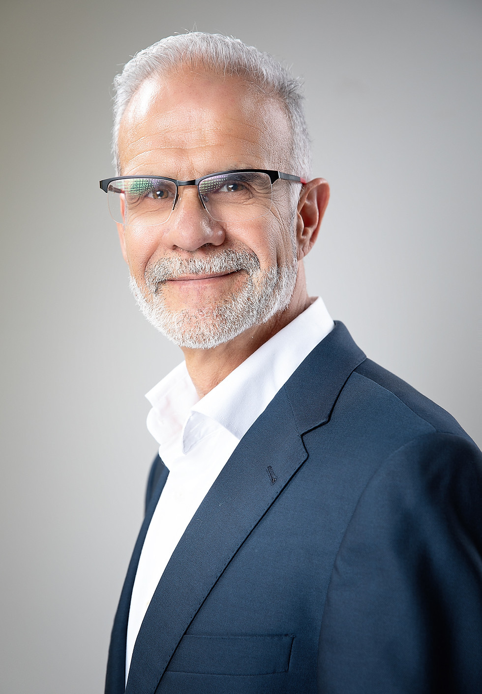 Emiliano_foto estudio (web size)-2104-26.jpg