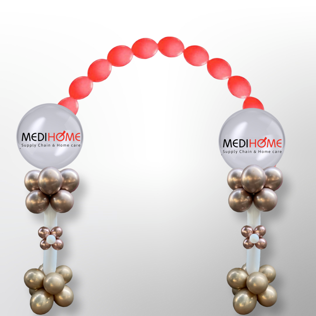 שער כניסה מפואר לעסק עם לוגו