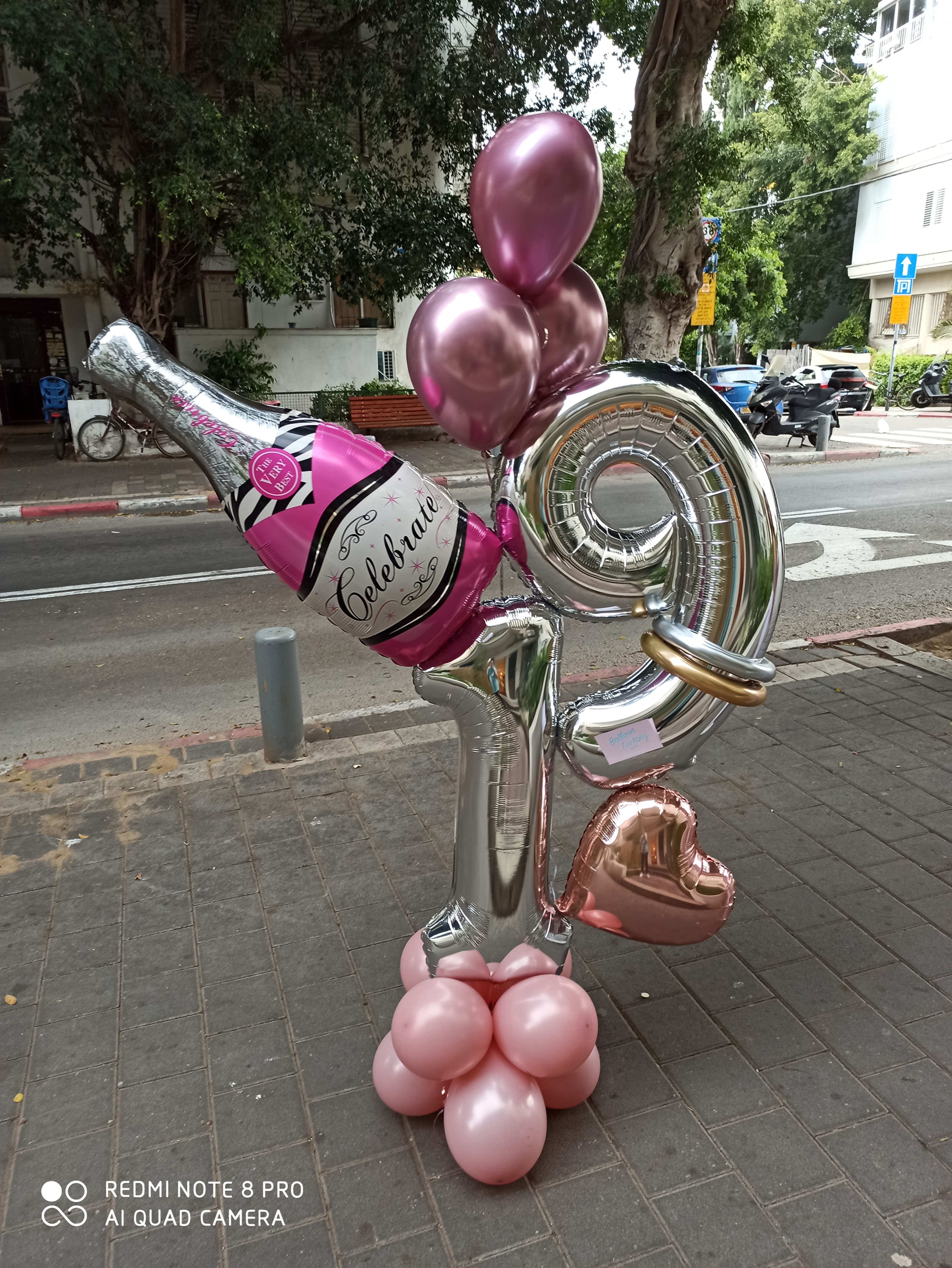 סטנד ספרות שמפניה+בלוני כרום גבוה 1.70!! מרשים