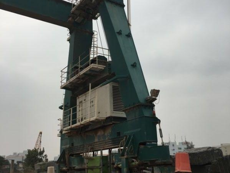Main Mechanism Drive Methods and Layout of Tire-Mounted Container Gantry Cranes