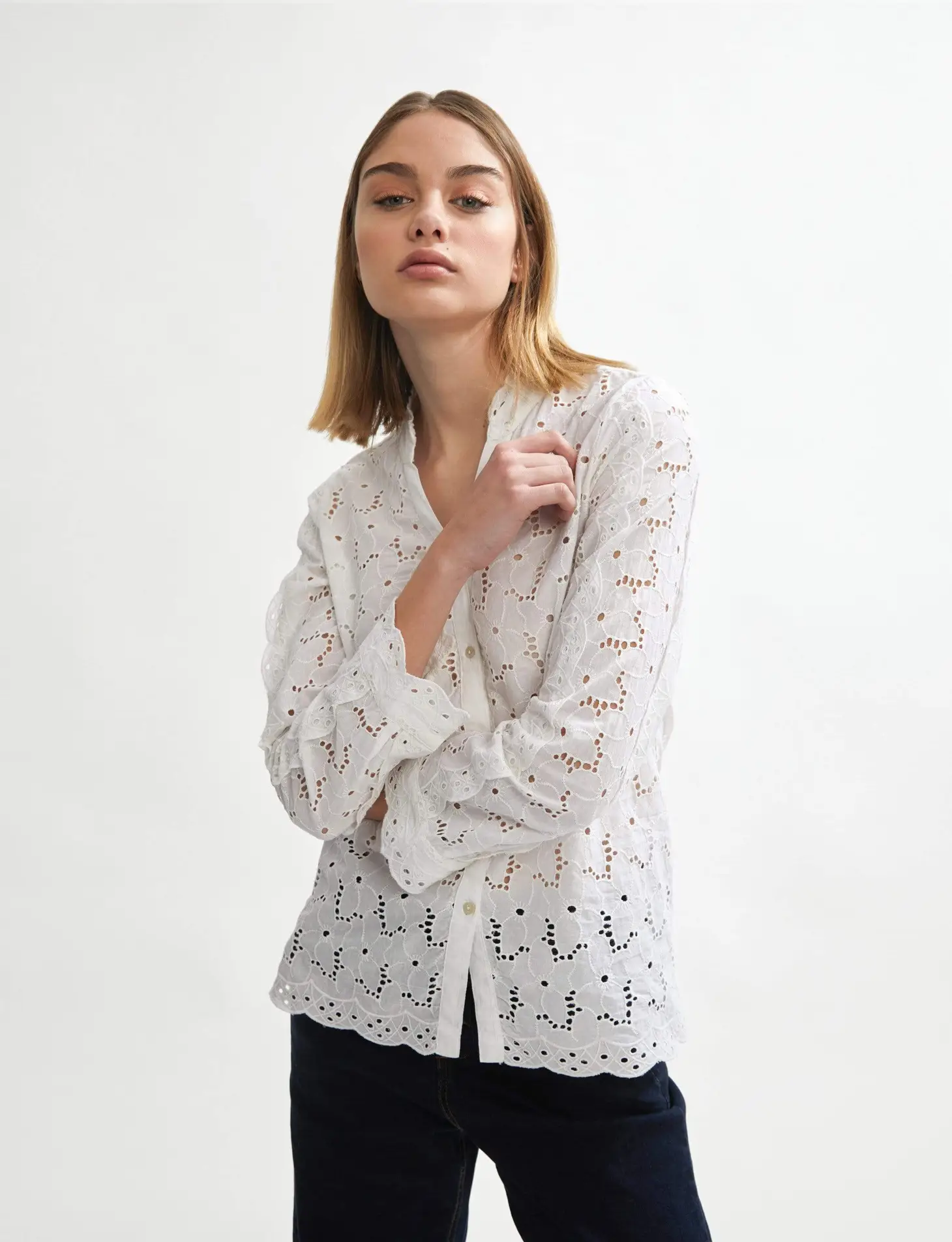 shuuk blouse1.webp