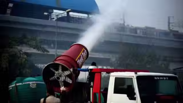 Anti-smog gun in Delhi | Source: Indian Express