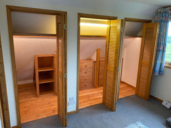 Bult in drawers and shelves in an awkward space