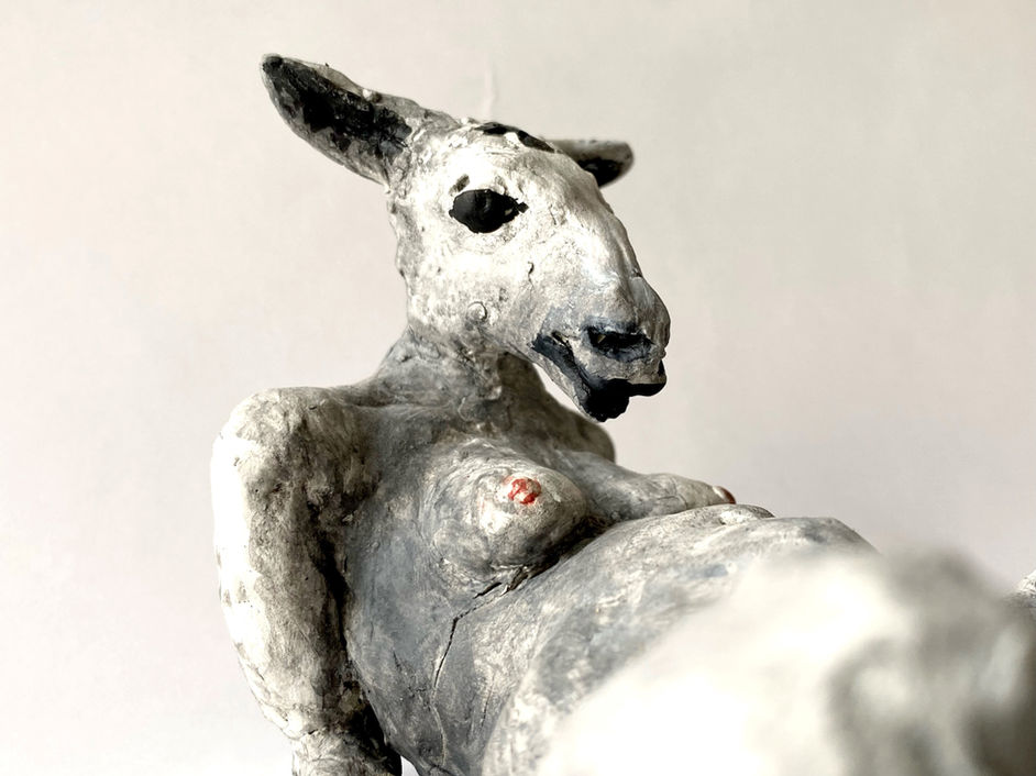 stag woman crossing terracotta bildhauerei skulptur sculpture black white nordic noir painting lars von trier älgebra elk moose love forest unseen musthave design