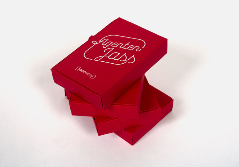 Schachtel mit Weissdruck