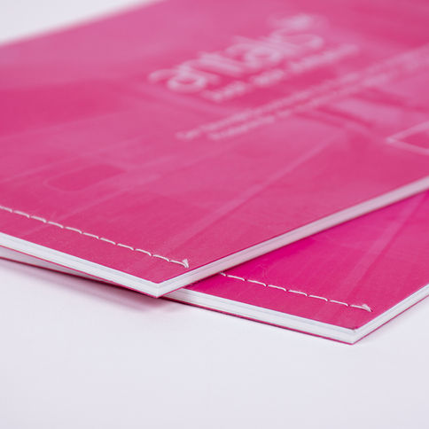 broschuere-steppstichheftung-pink-1.jpg