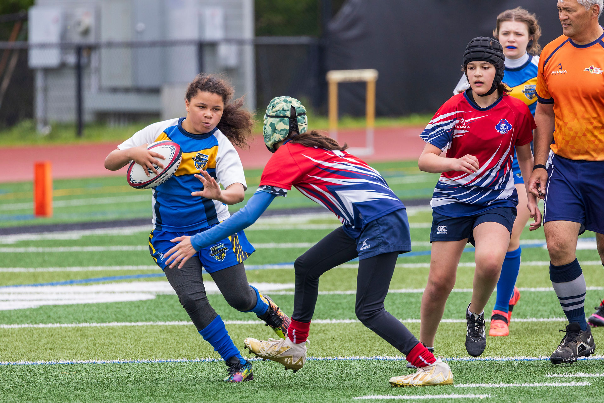 A Kenmore middle school girl throws a fend