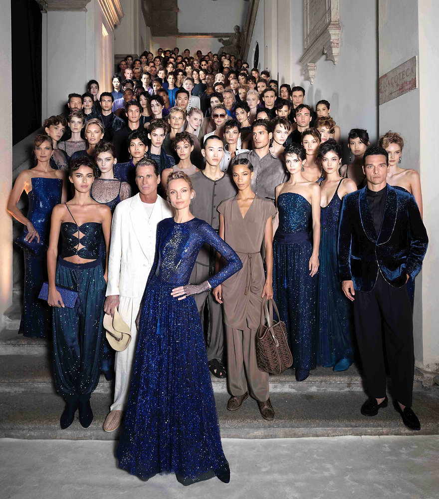 Giorgio Armani's Final Show Honors 50 Years of Fashion