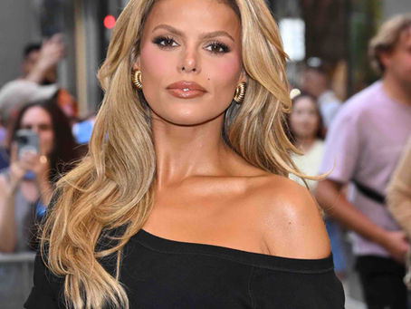 Brooks Nader Stuns in GapStudio at Daily Front Row Awards Honoring Zac Posen