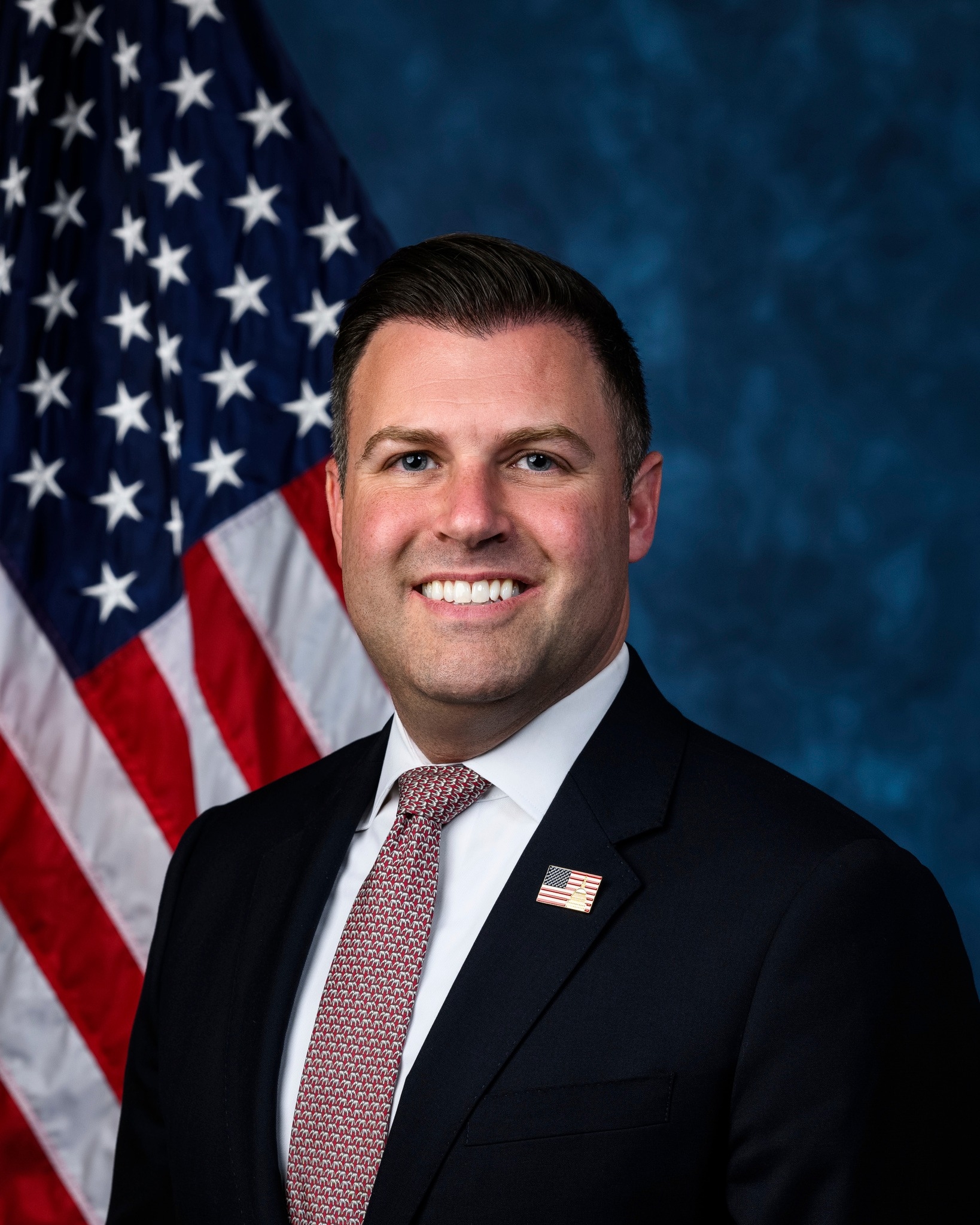 Portrait of Ryan Mackenzie