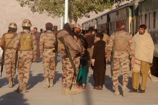 [Today's Prayer] 11 killed in vehicle explosion in southwestern Pakistan