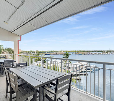 Waterfront Penthouse 2.jpg