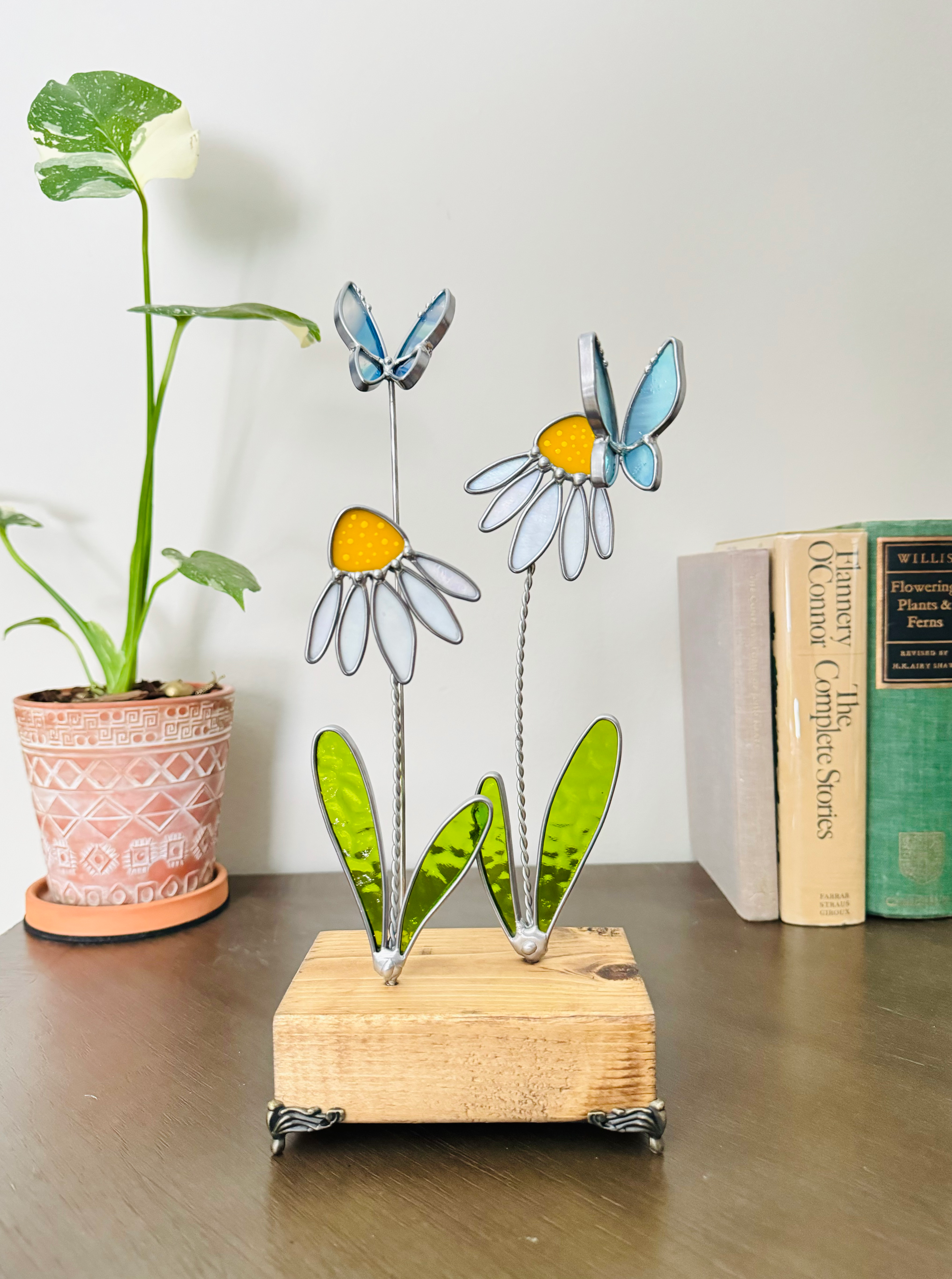 Butterfly Garden - Daisies