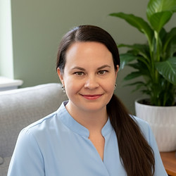 LINDA WEAVERLING, LPC