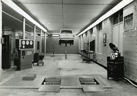 4.010 1967_ opening of Spoorlaan, test street and tires.jpg