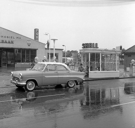 4.002 Garage Knegtel, Rngbaan Oost, Tilburg.jpg