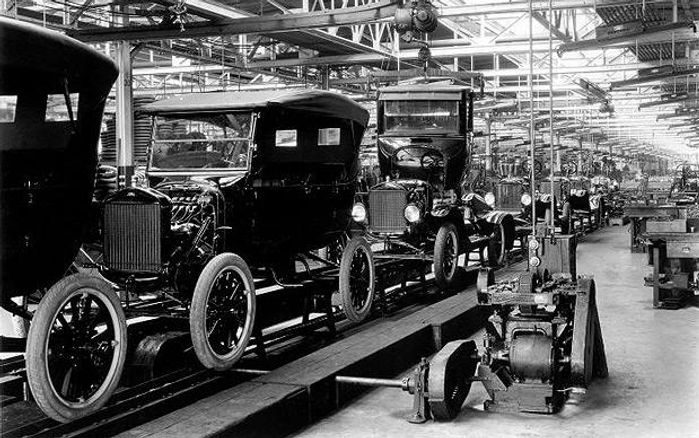2,008 Ford assembly line.jpg