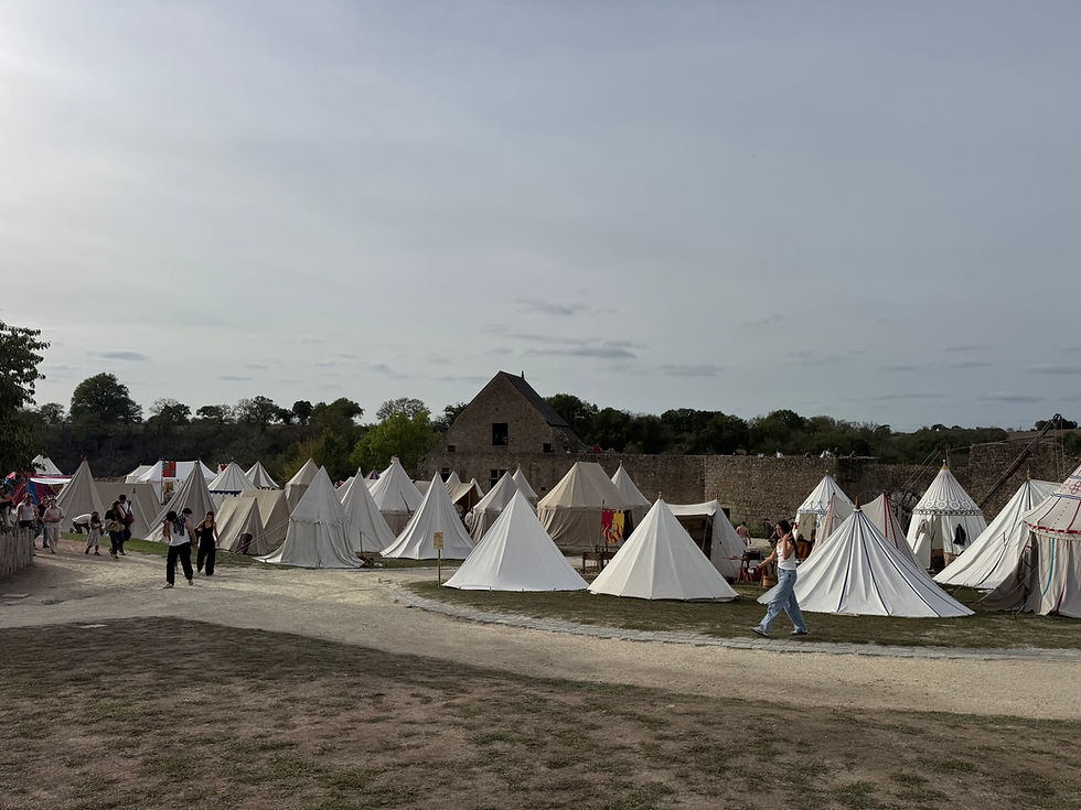 Le campement "anglais" durant les médiévales de Tiffauges.