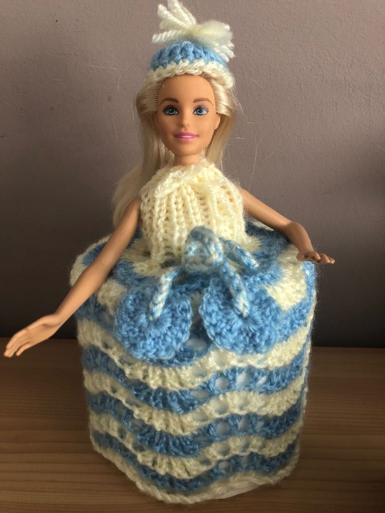 Knitted Classic Toilet Roll Cover