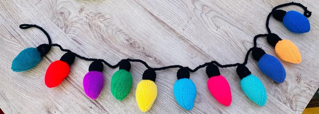 Christmas Light Garland (Knitted)