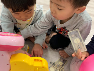 お会計中かな？