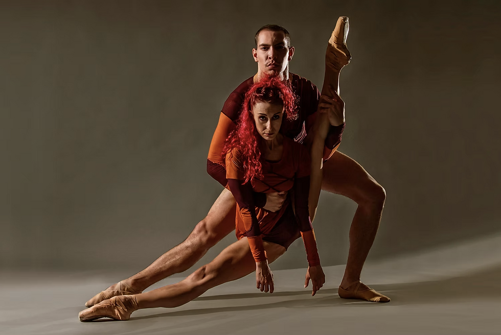 La Revue Finale 4642 by Sasha Onyshchenko WEB.jpg