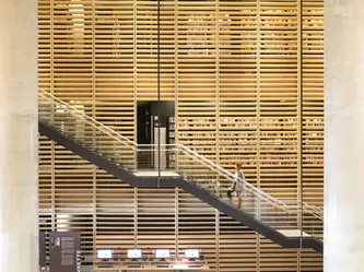 Grand escalier de la bibliothèque