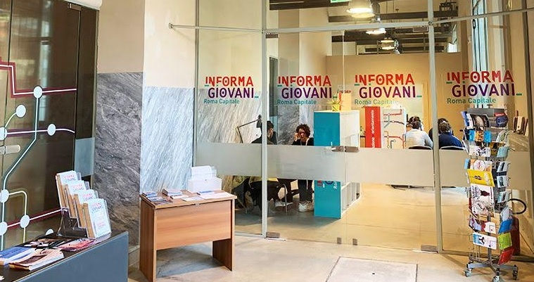 Roma, chiude l'Informagiovani :protestano gli studenti molisani