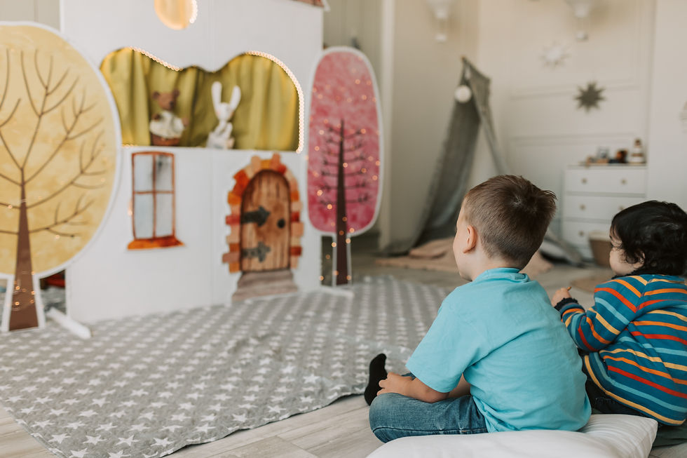 Puppets as a props for a storytelling session