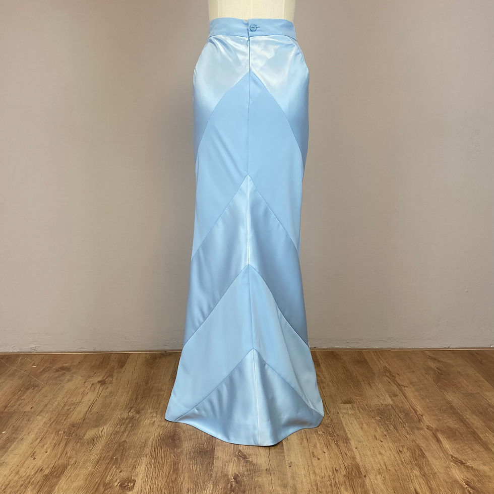 Thumbnail: Skirt Caval