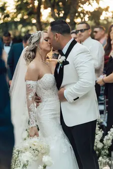 Wedding photoshoot Miami wedding venue Villa Toscana
