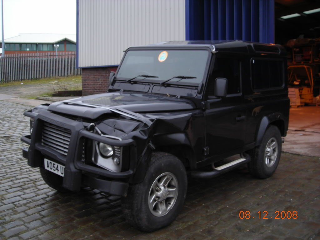 Scrap Land Rover Defender | Sell Damaged & Non Running Models