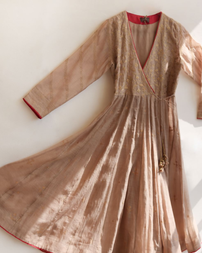 iPhone 16 Pro - 3.png