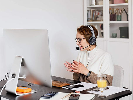 Headphones vs. Headsets: What’s the Difference and Which Should Your School Choose?