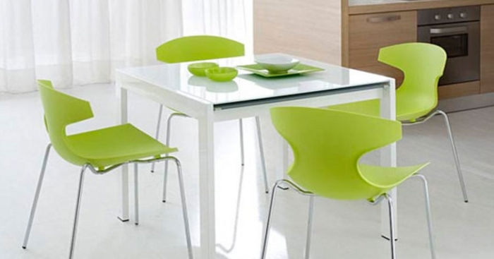 În general culoarea verde simbolizează determinare.