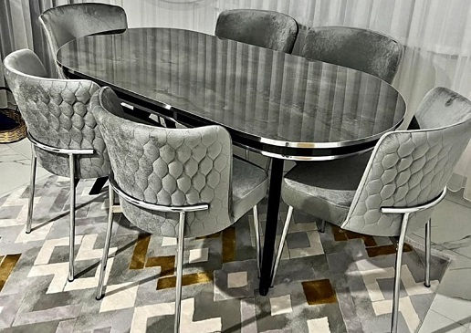 Миниатюра: șase scaune tapițate în catifea gri deschis.