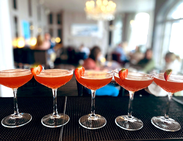 Events-cocktails_edited.jpg