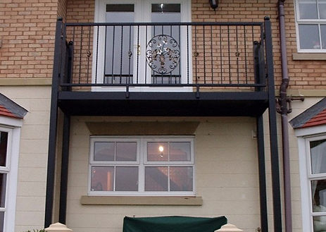 005%2520Balcony_edited_edited.jpg