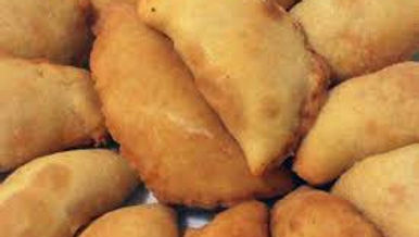 Panzerotto filled with Trònere, Turi’s festival specialty