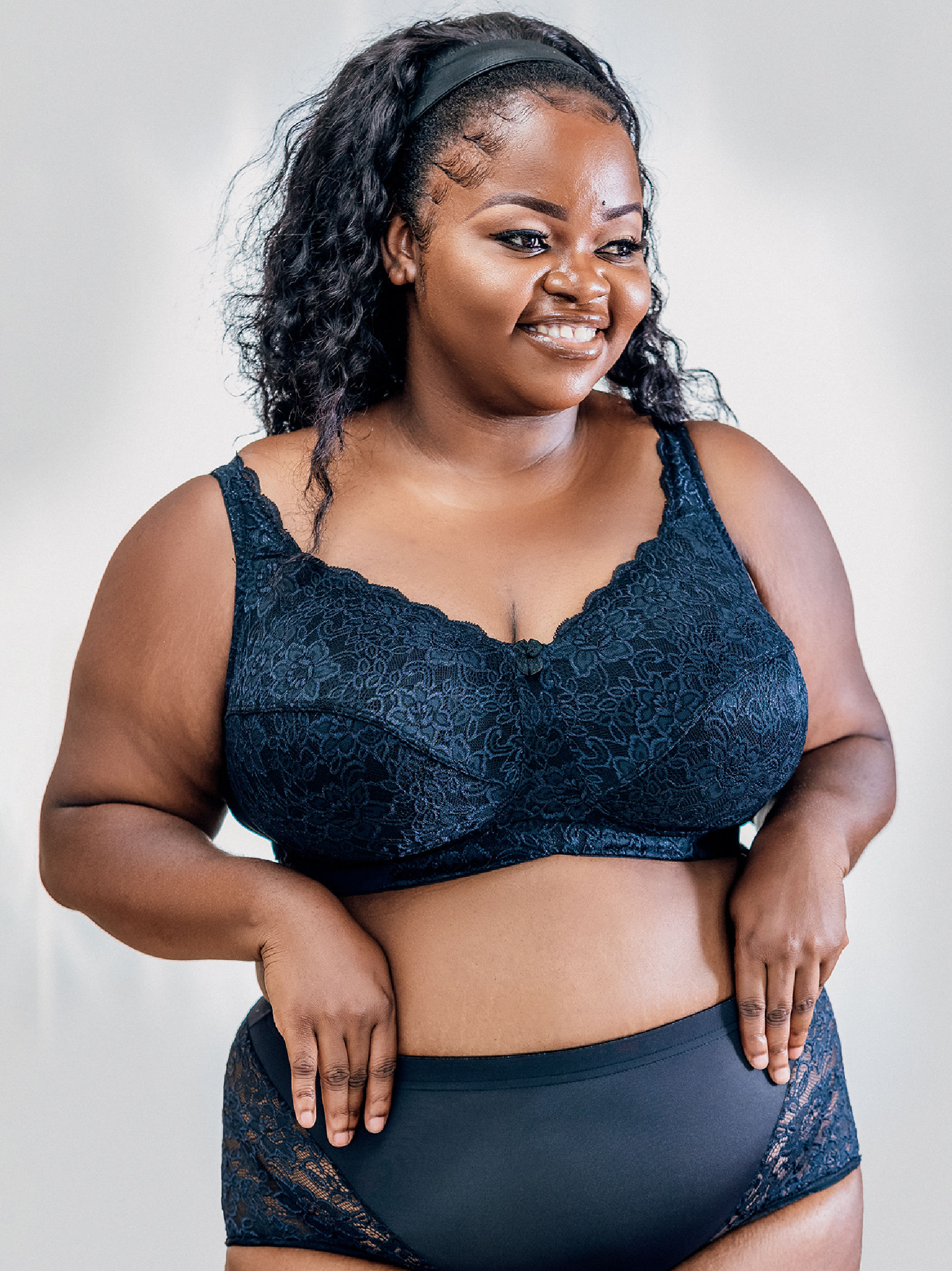 Black Lace Wireless Bra