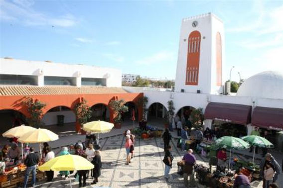 The markets of Albufeira and surroundings