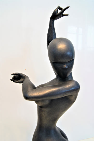 Oeuvre sculpture de JC Cronel-Flamenco patine cire et graphite vue détail