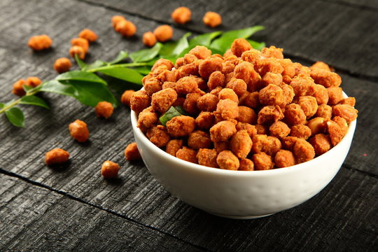 Roasted Spicy Peanuts