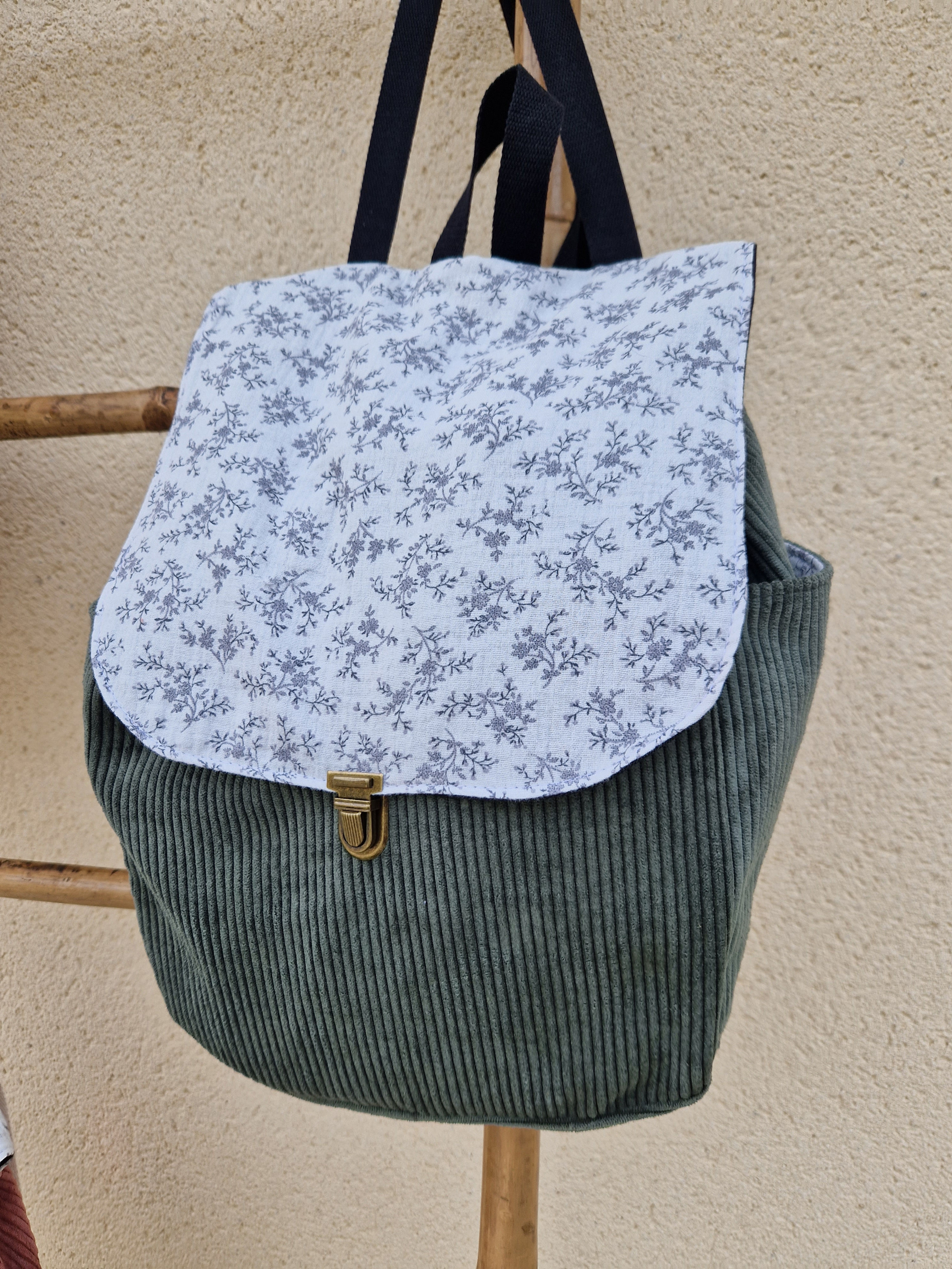 Sac à dos adulte XL "fleurs grises"
