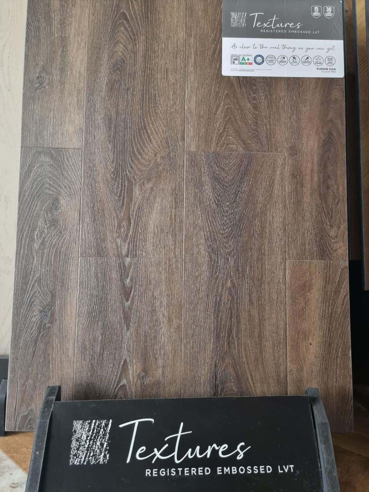 Textures plank Tudor oak